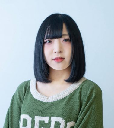 山藤 真梨